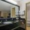 Best Western Windsor Suites
