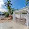 Walk to the beach - Island Villa - Siesta Key