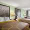 Super 8 by Wyndham Branson - Shepherd of the Hills Exwy - 布兰森