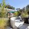 Modern Bennett Valley Home with Privacy and Views - 圣罗莎