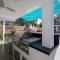 Modern Bennett Valley Home with Privacy and Views - 圣罗莎
