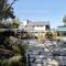 Modern Bennett Valley Home with Privacy and Views - 圣罗莎