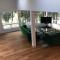 Modern Bennett Valley Home with Privacy and Views - 圣罗莎