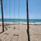 3 bedroom townhouse w garage blocks from the beach
