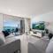 Penthouse Oasis On Airlie
