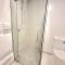 Addington townhouse with carpark 8mins walk to Hagley park south