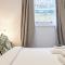 Bright Kings Cross 2 bedroom flat with patio