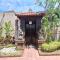 Kartika Dahayu Private Pool Villas - 苏卡瓦提