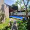 Kartika Dahayu Private Pool Villas - 苏卡瓦提