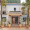 Apartahotel Playamaro by Dorobe