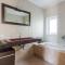 Sunset spacious maisonette with pool - Anavissos