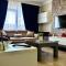 Overland Residence