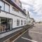 Modern 1 Bed Seaside Apartment - Southbourne