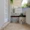 Hampton Collection - Contemporary 3 Sleeper Apartment with Pool - 德班