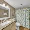 Destin on the Gulf 702 - Directly on the beach seventh floor with the best views - Destin