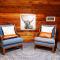 Charming Oasis - Ultimate Rustic Getaway!