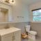 Kiamesha Lake Home with Deck 4 Mi to Resorts World! - مونتايسلو