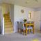 Escape to a Clifftop Chalet with pool and tennis onsite - 1A Kingsdown Holiday Park