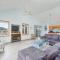 1747 - Resting Beach Place by Resort Realty