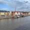 Simmerdeis am Hafen