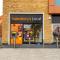 Appledore House - Close to City Centre - Free Parking, Fast Wifi, Private Garden and Smart TV with Netflix by Yoko Property - 米尔顿凯恩斯