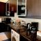 Sleek & Cozy Apartment with Pool & Patio In Abdoun - Amman