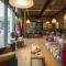 DoubleTree by Hilton Amsterdam - NDSM Wharf