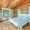 Meredith Home with Deck 6 Mi to Lake Winnipesaukee!