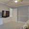 Charming home near Folly & Downtown Charleston - Charleston