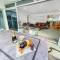 Oxleys Waterfront Apartment
