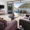 Oxleys Waterfront Apartment