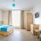 Ponz Hotel