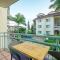 Hola Kirra - Ocean Blue Beachfront Oasis with Balcony - Голд-Кост