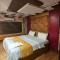 Private Houseboat