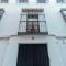 Decorated and renovated- 2Bd 2Bth- Center