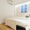 Decorated and renovated- 2Bd 2Bth- Center