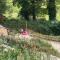 No 1 Hut Lane, a cosy Hut, heating, HOT TUB and a magnificent view for 2