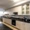 Bayview 208