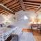 Cicale 3 Bedrooms Farmhouse with Shared Pool