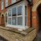 Ground Floor Apartment with Courtyard