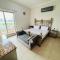 Haven Lodge, 4BR Vacation Home with Park Access