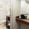 Hampton Inn Naples-Central