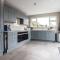 Stylish 2 bed pet-friendly coastal retreat