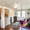 Charming Kansas City Cottage 5 Mi to Downtown