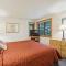 Highridge B20 Spectacular Top Floor Two Bedroom with Loft Condo with Scenic Views and Sports Center