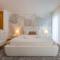 Charm 3BDR Apartment W/Balcony by LovelyStay