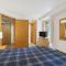 Highridge C1 Spacious Two Bedroom Retreat with Fireplace, Full Kitchen, and Resort Amenities - 基灵顿