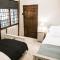 Taylour House - Edenbridge, sleeps 10, historic, unique yet modern - Kent