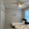 Spacious 3Bedroom Duplex with Rooftop Deck! - واشنطن