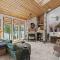Luxe Lake Home Reflect Recharge and Reconnect